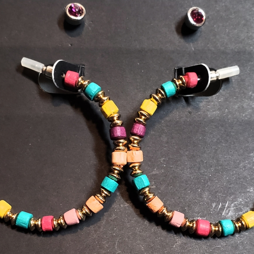 Colorful beaded hoops - Picture 2 of 2